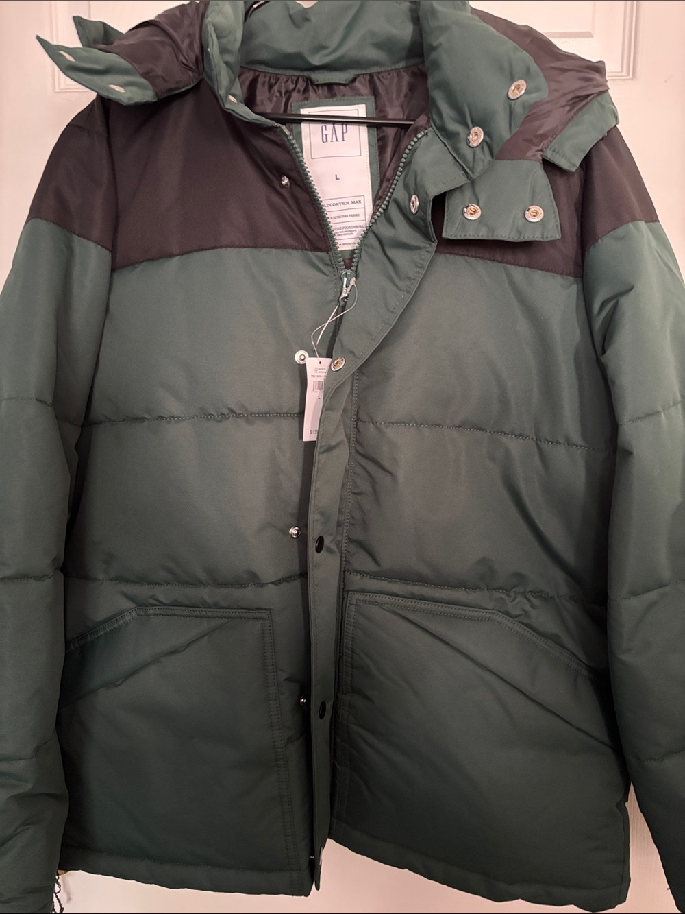 GAP Men's Two-Tone Dark Green and Black Puffer Jacket